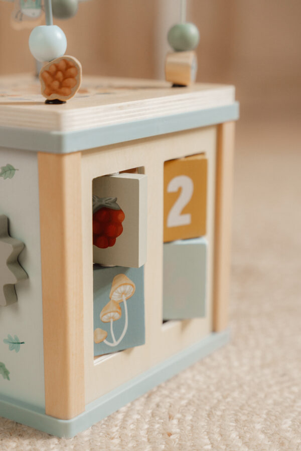 Wooden activity cube - Forest Friends FSC